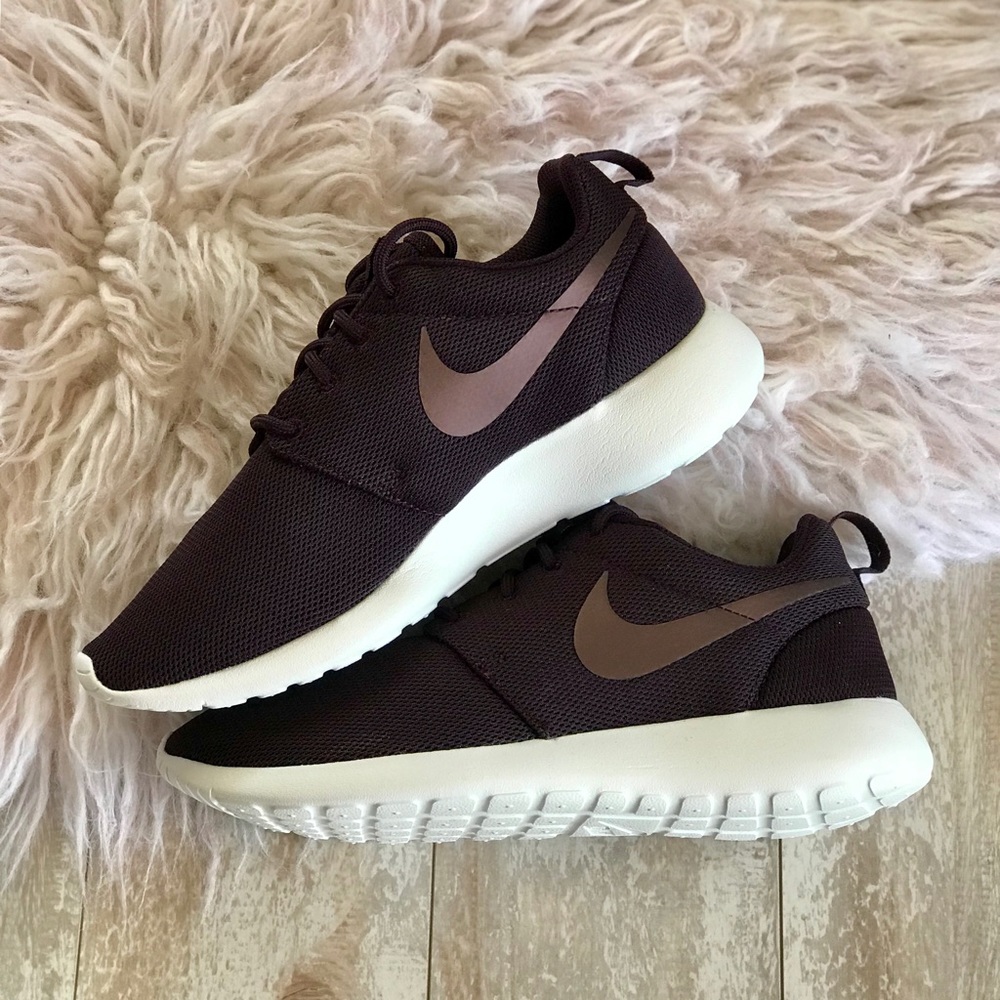 NWTNike Roshe port wine - Picture 7 of 8